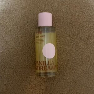 PINK Victoria's Secret Vanilla & Dreamy Body Mist